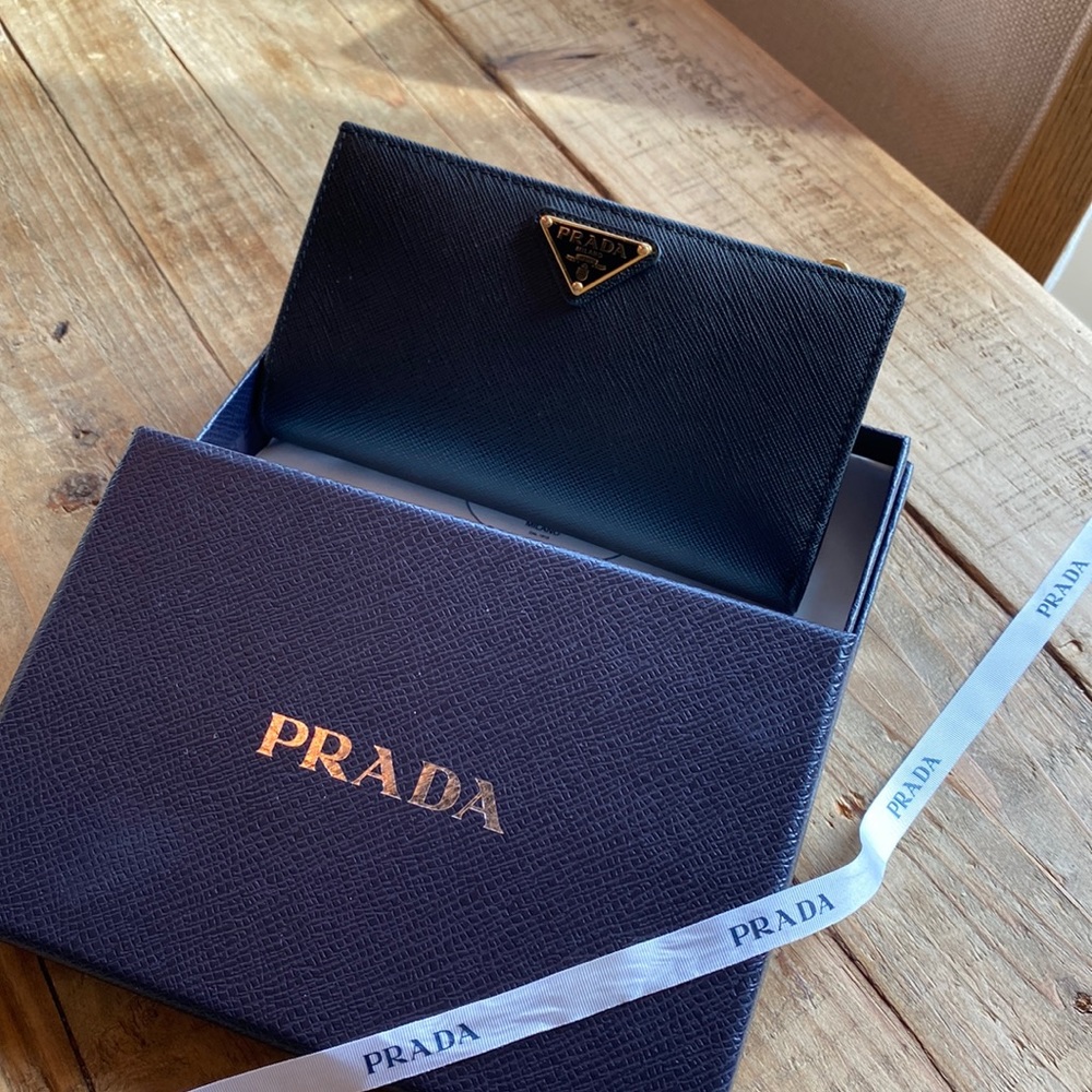 Prada wallet - Picture 2 of 6